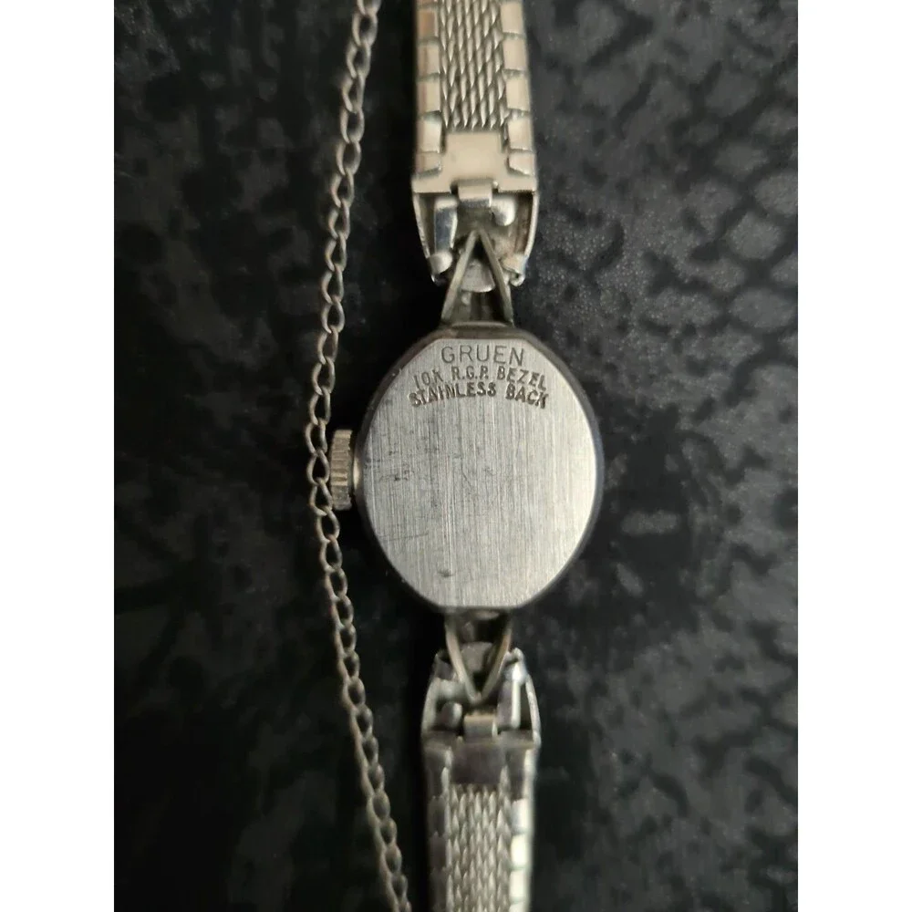 Vintage Womens Gruen Manual 17 Jewel 10K RGP Bezel Cocktail Watch 1950's